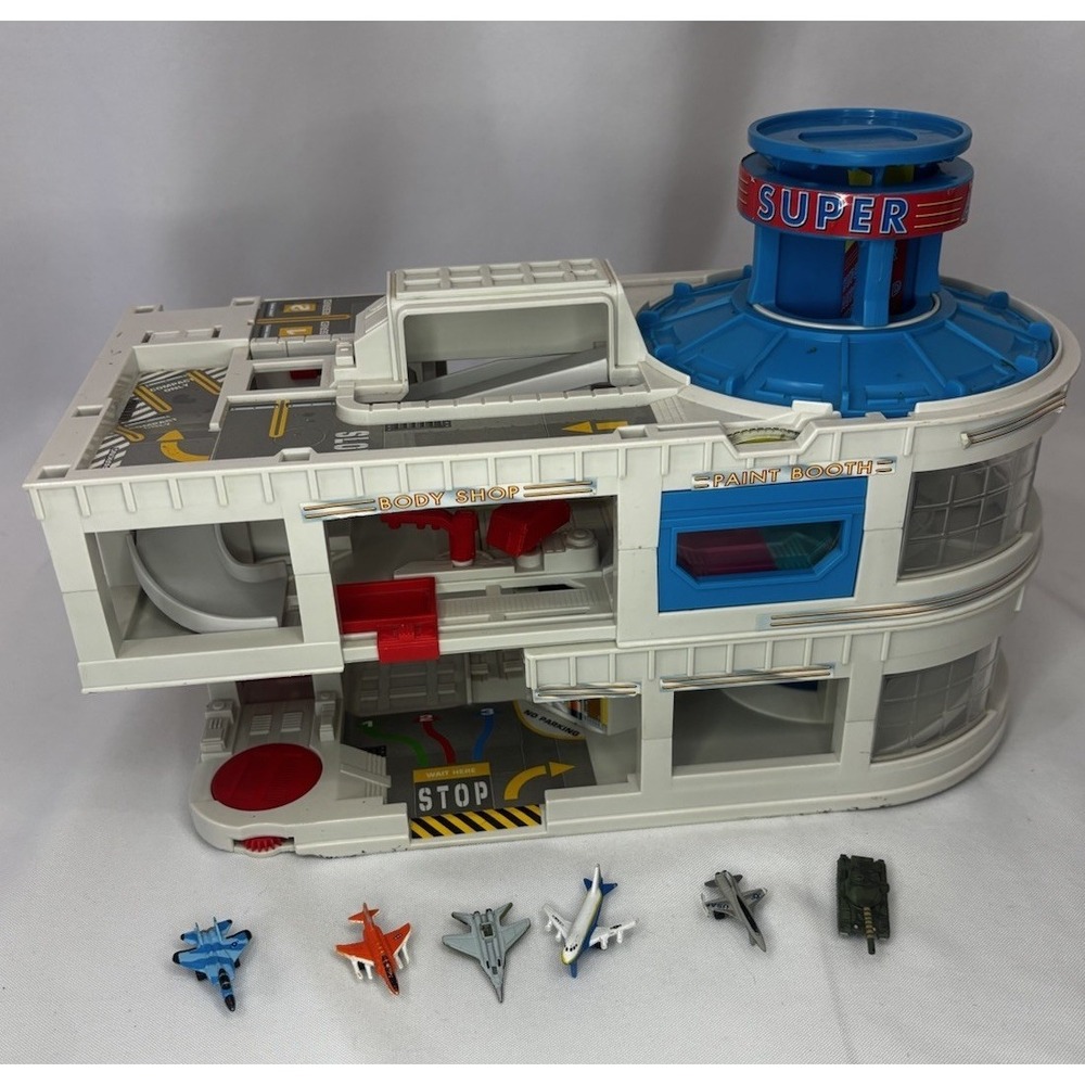 Vintage 1997 Galoob Micro Machines Super Auto World Garage Playset + Planes